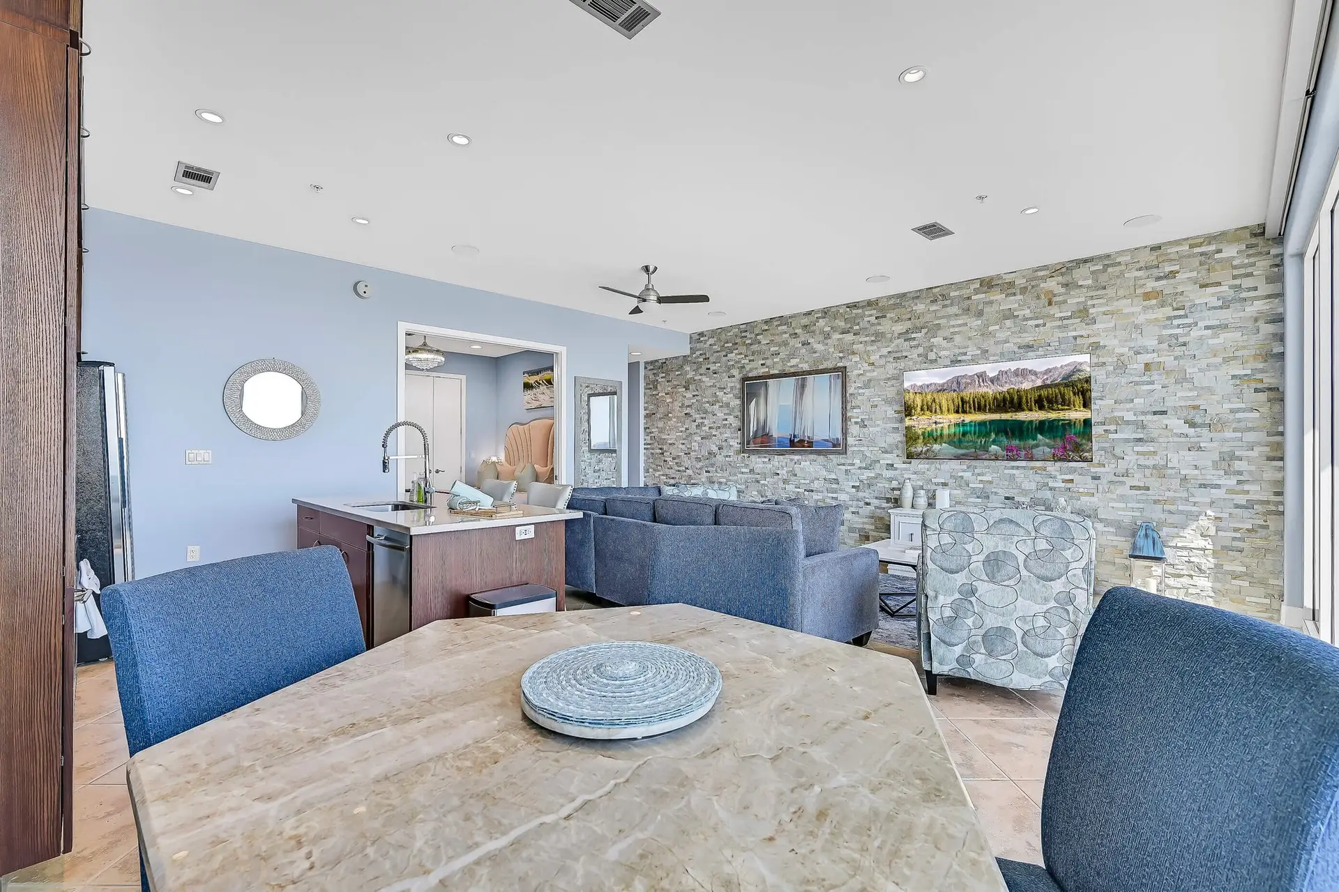 Galveston County vacation rental Diamond Beach sitting area