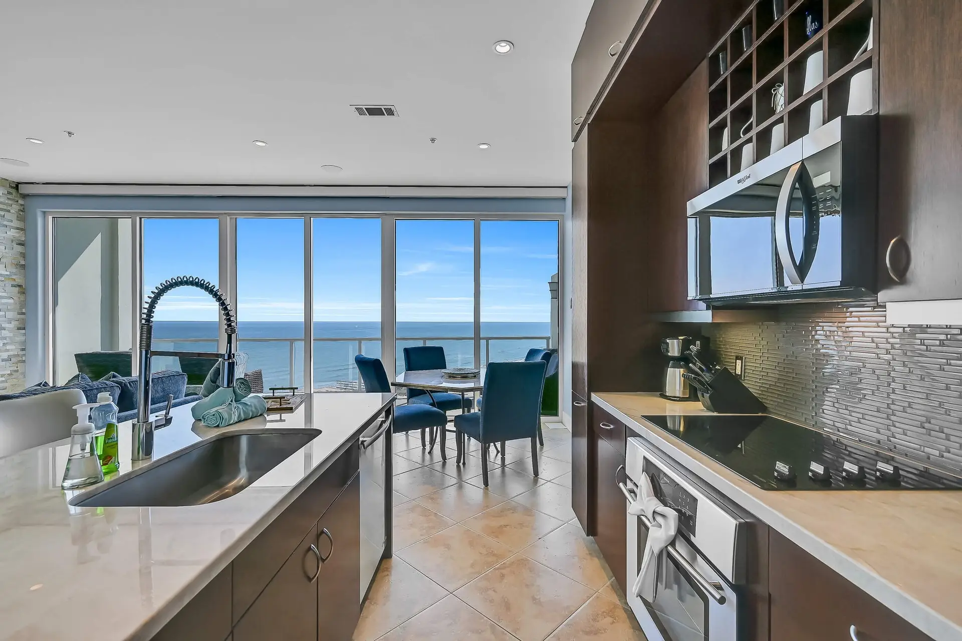 beach View Galveston vacation rental condo kitchen